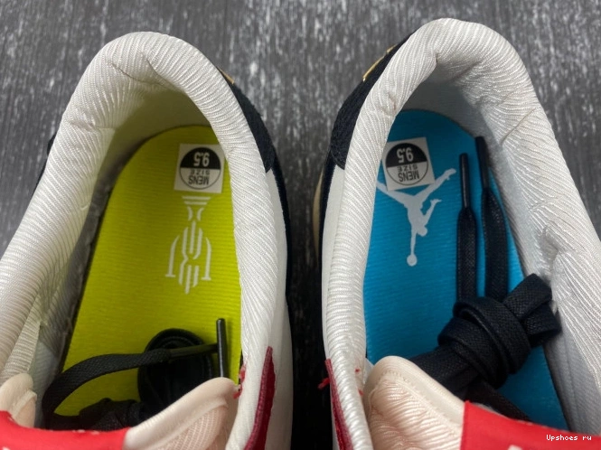 1 Low OG Trophy Retro Away Jordan Room 1210